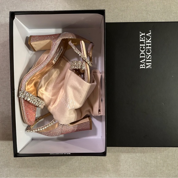 Badgley Mischka MP5802 | Harriet Open Toe Block Heel - Picture 4 of 11